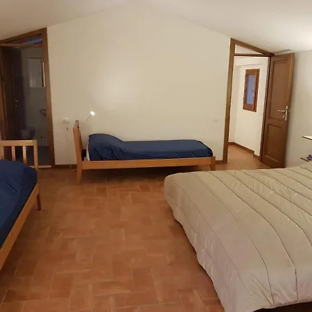 Casa Con Piscina Camino E Biliardo *